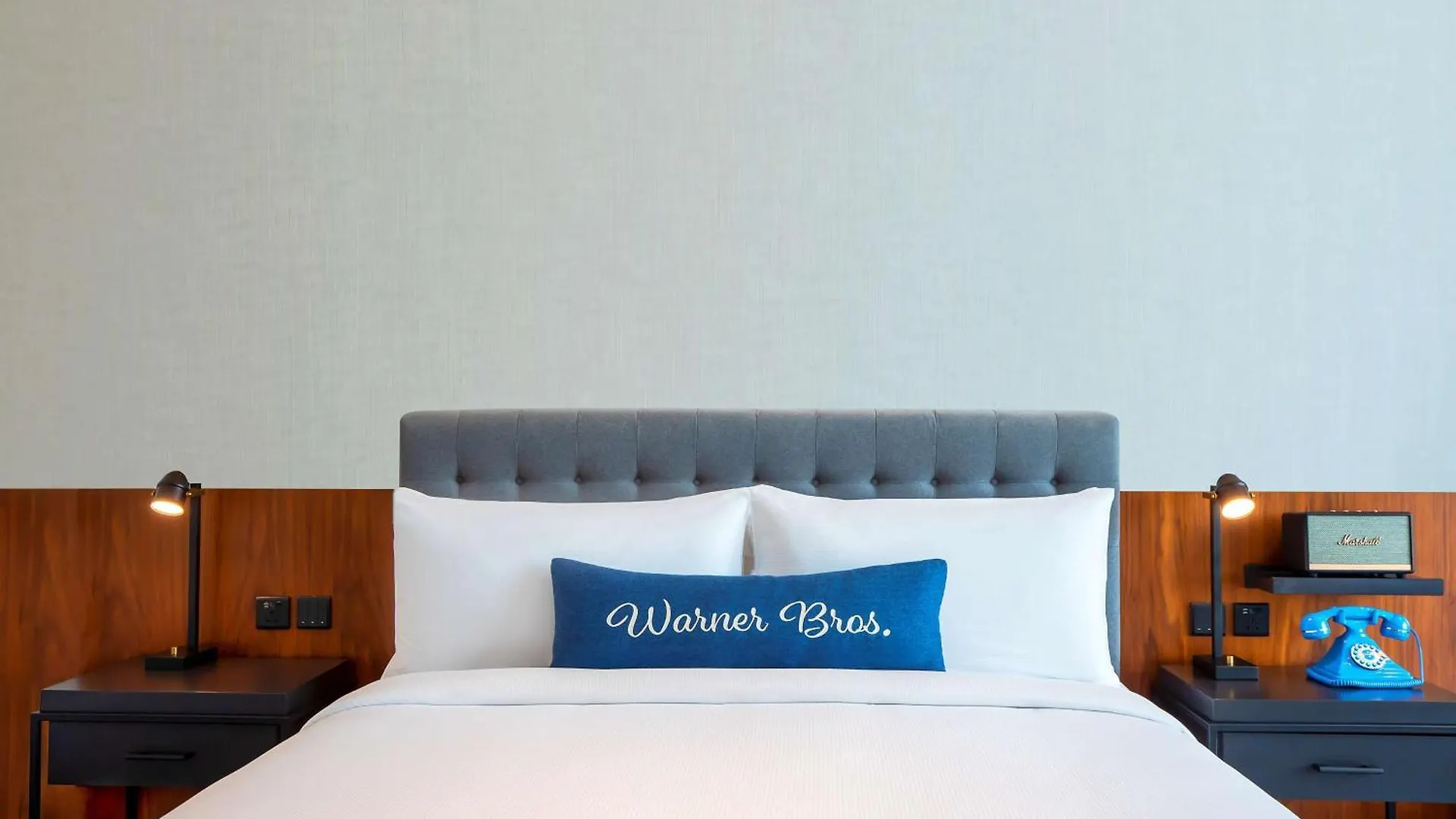 The Wb Abu Dhabi, Curio Collection By Hilton Hotell