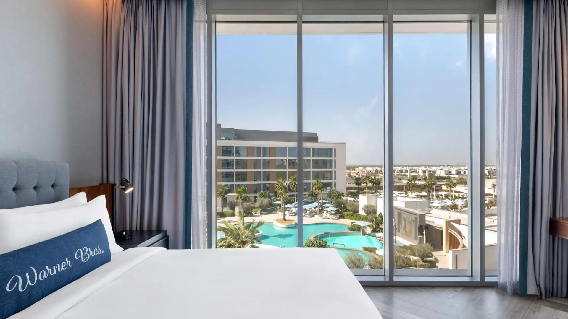 The Wb Abu Dhabi, Curio Collection By Hilton Hotel