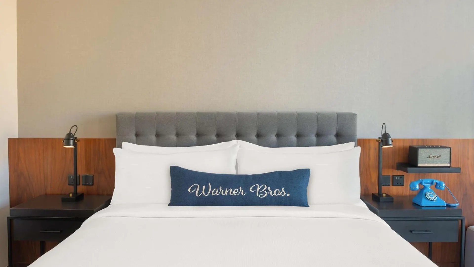 The Wb Abu Dhabi, Curio Collection By Hilton Hotell