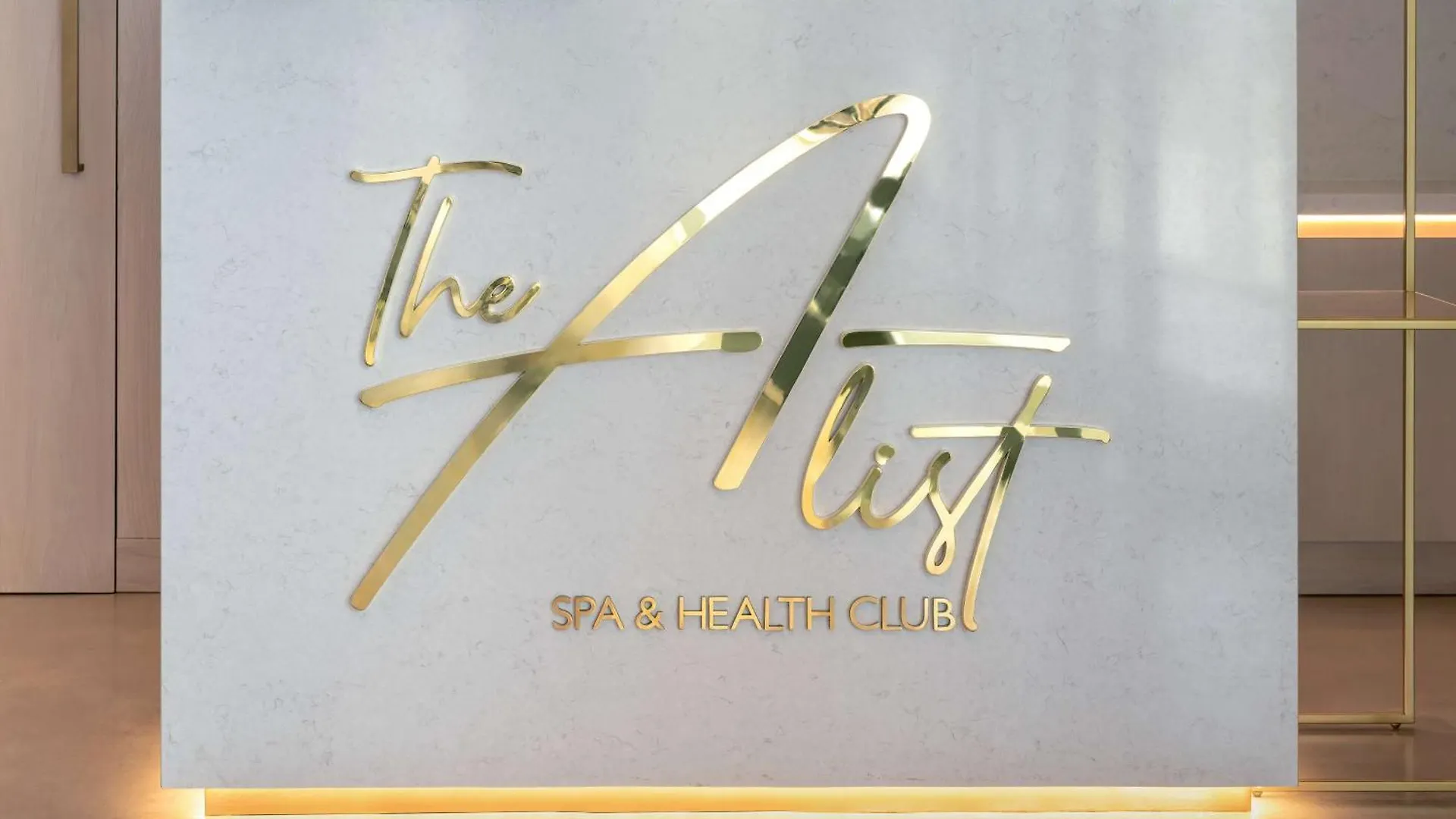 The Wb Abu Dhabi, Curio Collection By Hilton Hotell
